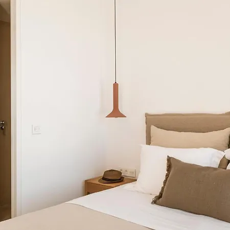 Dyo Villas Aqualis & Noemia Isterni (Paros)