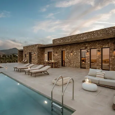Dyo Villas Aqualis & Noemia Villa *