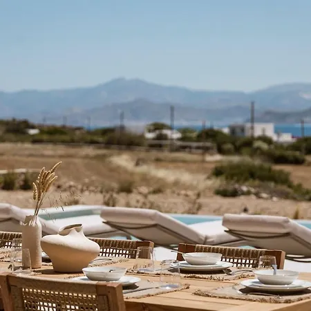 Villa Dyo Villas Aqualis & Noemia Isterni (Paros)