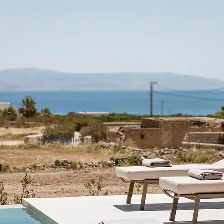 Dyo Villas Aqualis & Noemia * Isterni (Paros)